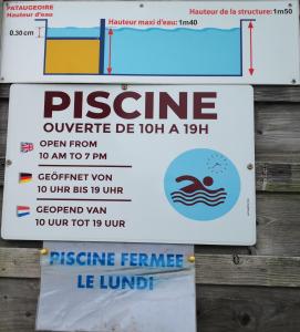 Chalets Chalet 3 chambres dans un domaine prive avec piscine chauffee et city park : photos des chambres