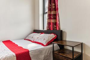 Empire Blvd Guest House