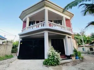 House of Grase, Arusha - 育空河