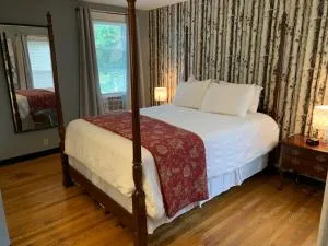 1-BR 2nd Floor Queen Bed, Fast Wi-Fi, C5 - Meriden