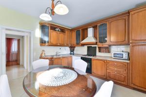 Family-friendly apartments with swimming pool Zadar - 23646