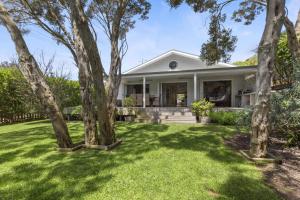 Moonah Garden Retreat – 950m to Bridgewater Bay
