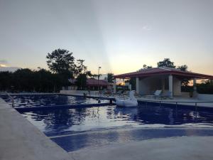 Mariposa, Cancunian Comfort