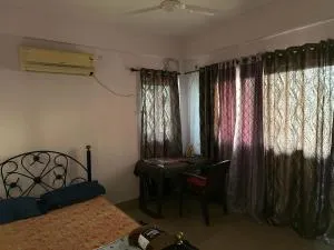 Fully furnished home stay - Banastarim