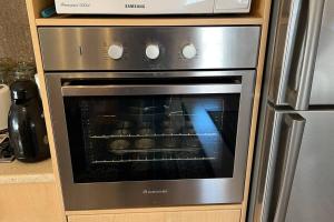 Croydon Beautiful entire top floor 200sqm