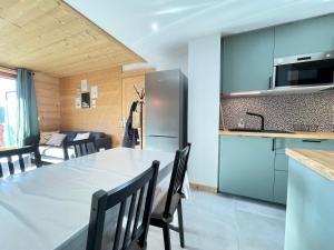 Appartement moderne proche pistes, 6 pers, balcon sud, animaux admis, parking, wifi - FR-1-505-214