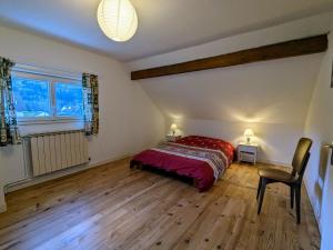 Maisons de vacances Gite confortable avec terrasse et vue montagne, proche loisirs et pistes - FR-1-589-755 : photos des chambres
