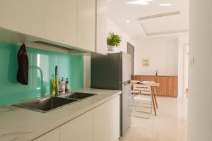 DMoon Happy Apartment