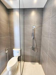 New modern 2BR Private villa- 5mins to the beach