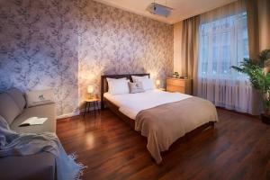 Your Spacious Home With Terrace & 3 Acs