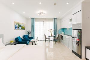 DMoon Happy Apartment