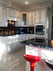 Coze home in Vancouver near YVR