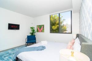 Modern 1BR Suite with King Bed Near Brickell, Downtown & Wynwood