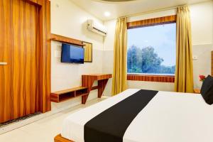 Hotel O Dev paradise