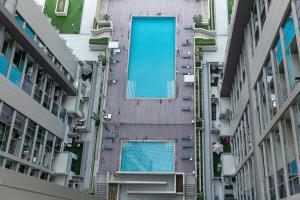 Modern 1br Oasis in Sobha Creek Vista A, MBR City - Allsopp & Allsopp