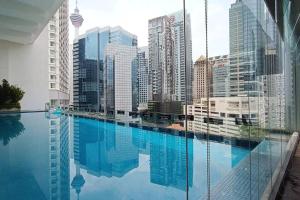 RM23a1 Bukit Bintang 2 Bedroom Infinity Pool View