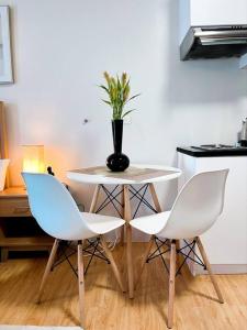 IT Park Gem - Cozy Studio with Netflix and Pool Access