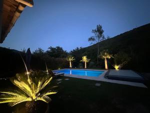 Agréable Studio entre mer & montagne piscine privé