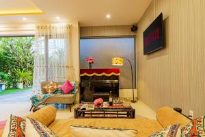 La Senarata Villa Private villa only 10min to town