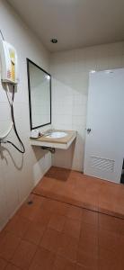 Kluay Mai Guest House