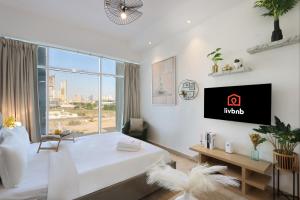 Livbnb - Chic and Cosy Studio with Rooftop Pool, JVT