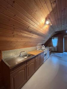 Naturparadies, Kleines Bauernhof-Häuschen