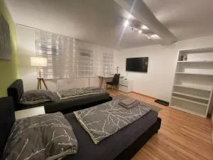 Exklusive Zimmer mit geteiltem Bad und Küche OM - Paulinzella