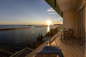 Double or Twin Room with Balcony and Sea View room in Hotel More