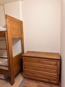 Apartment for 6 in Flora main building - prime location!