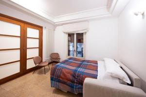 Le Torri, Bologna by Short Holidays