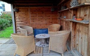 Maisons de vacances Maison familiale avec grand jardin et spa : photos des chambres