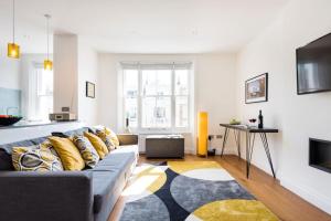 Bright and Modern Earls Court Gem - Apartments, London