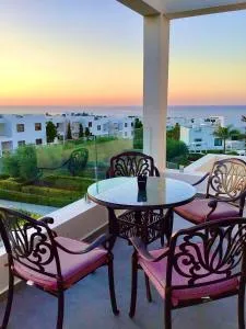Rooftop Apartment with Stunning Views - Ayios Yeoryios
