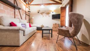 Ático abuhardillado cerca de la Catedral by Toledo AP