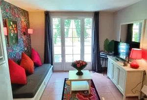 Charmante Maison Duplex en résidence avec piscine à Monflanquin - 蒙夫朗屈安