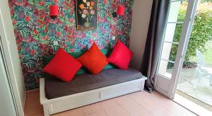 Charmante Maison Duplex en résidence avec piscine à Monflanquin