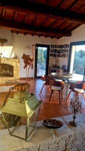 Maison de Caractère située au coeur des domaines viticoles de BANDOL