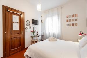Double or Twin Room with Private Bathroom room in Al Ponte Del Papa B&B