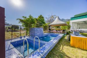 Kingdom Heartz by Alaya Stays