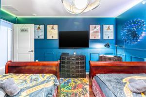 Family Retreat near Disney with Pool & Hot Tub!