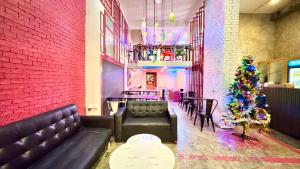 FRIENDS at Phloen Chit