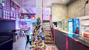 FRIENDS at Phloen Chit