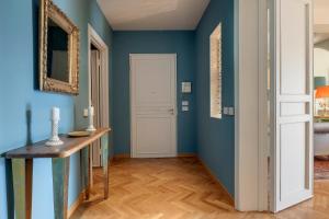 Vespucci Luxury Apartment with Amazing View by Mamo Florence