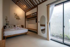 Sunset Joglo Pool Villa