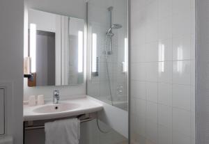 Hotels B&B HOTEL Amiens Centre Cathedrale : Chambre Double Standard