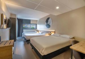 Hotels B&B HOTEL La Rochelle Centre Les Minimes : photos des chambres