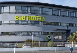 Hotels B&B HOTEL La Rochelle Centre Les Minimes : photos des chambres