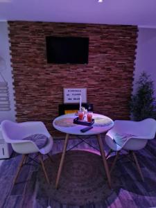 Studio avec jacuzzi , terrasse amenagée et wifi à Westrehem