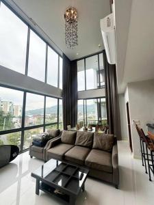 One Bed Duplex Penthouse Kamala