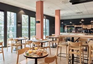 Hotels B&B HOTEL Cergy Saint-Christophe Gare : photos des chambres